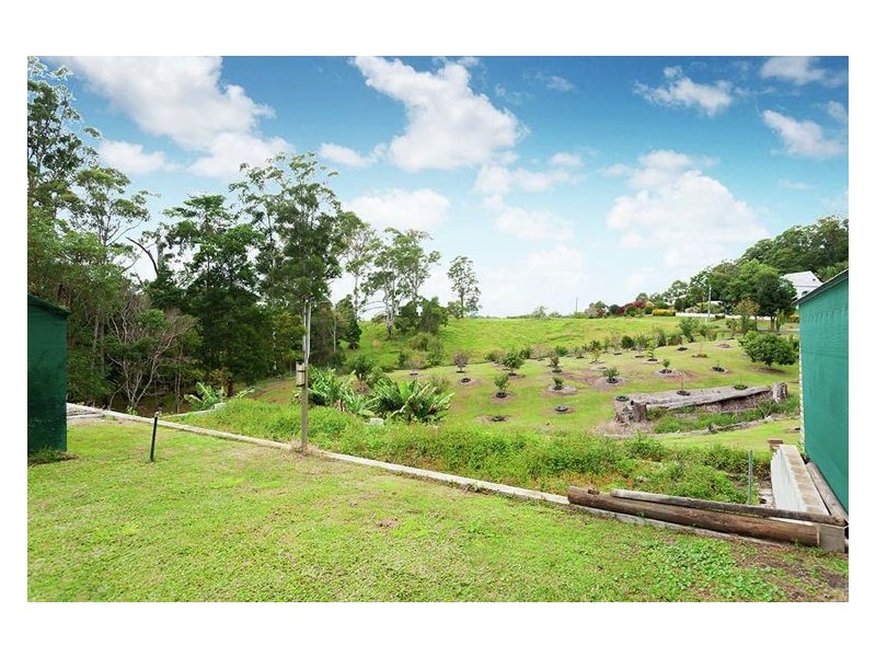 27 Amelia Place, Kureelpa QLD 4560