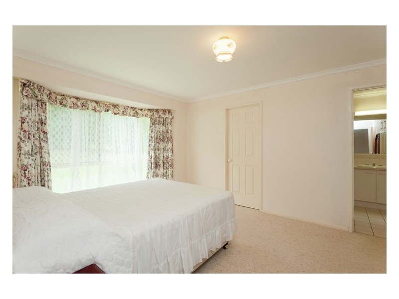 27 Amelia Place, Kureelpa QLD 4560