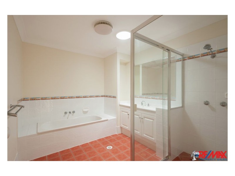 15 Sailfish Drive, Mountain Creek QLD 4557