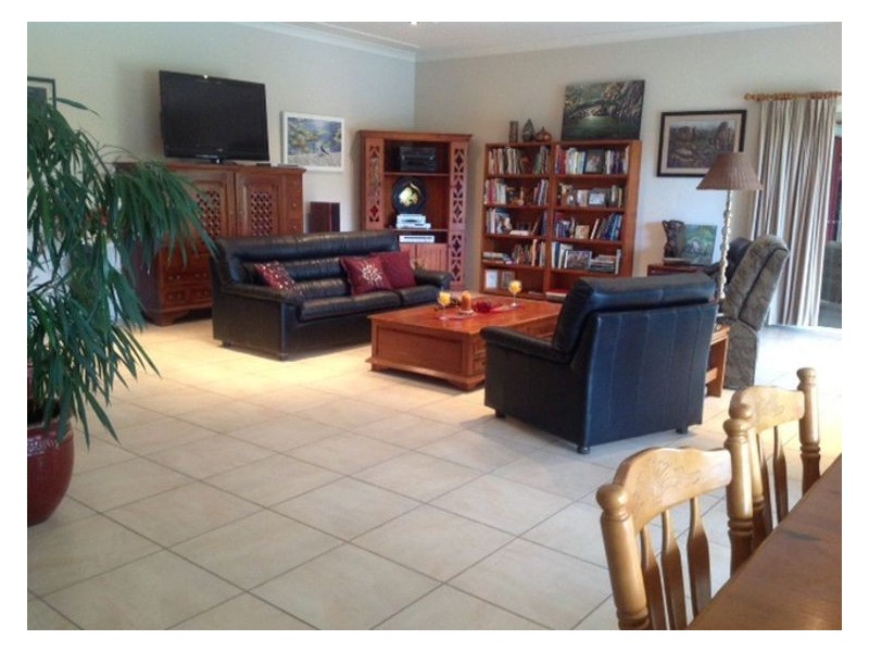 4 Flindersia Drive, Traveston QLD 4570