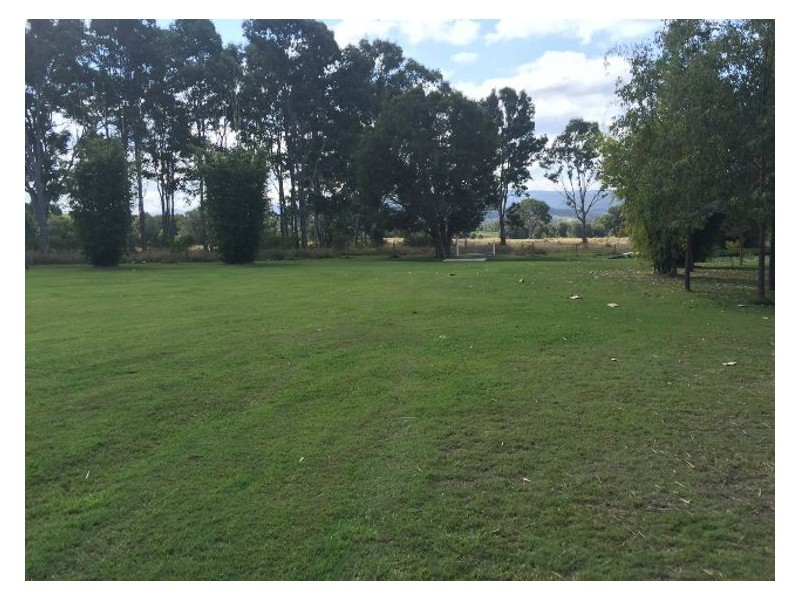 4 Flindersia Drive, Traveston QLD 4570