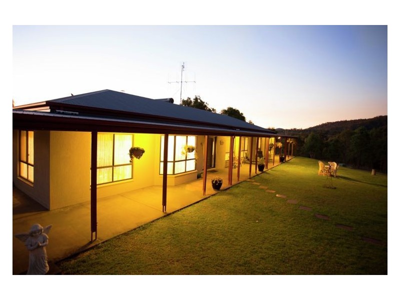 16 Conway Court, Glastonbury QLD 4570