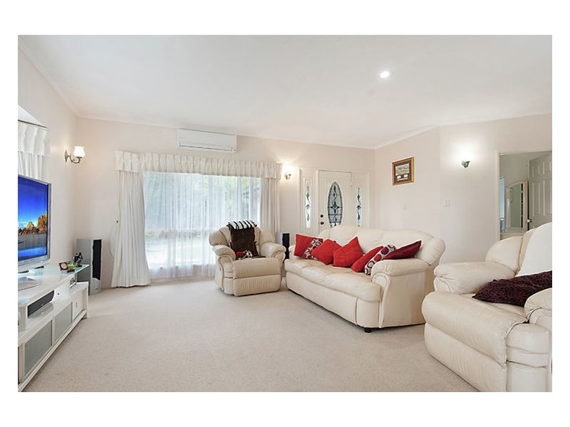 70 Rainforest Road, Chevallum QLD 4555