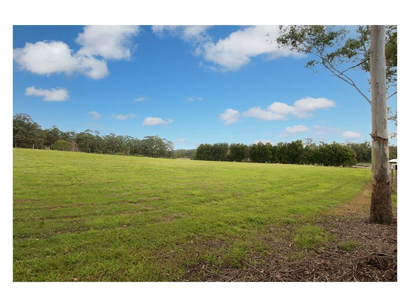 70 Rainforest Road, Chevallum QLD 4555