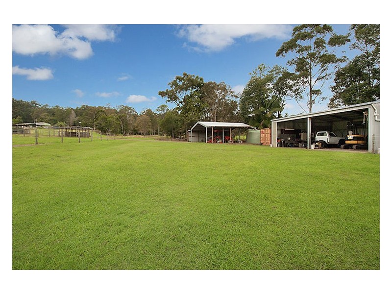 70 Rainforest Road, Chevallum QLD 4555