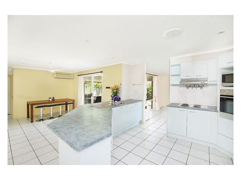 11 Headwaters Court, Yandina QLD 4561