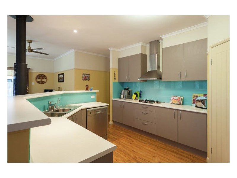 38 Tuckers Creek Drive, Nambour QLD 4560