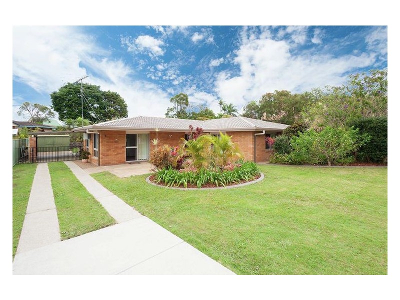25 Cunningham Crescent, Nambour QLD 4560