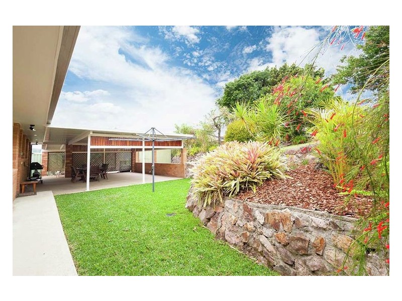 25 Cunningham Crescent, Nambour QLD 4560