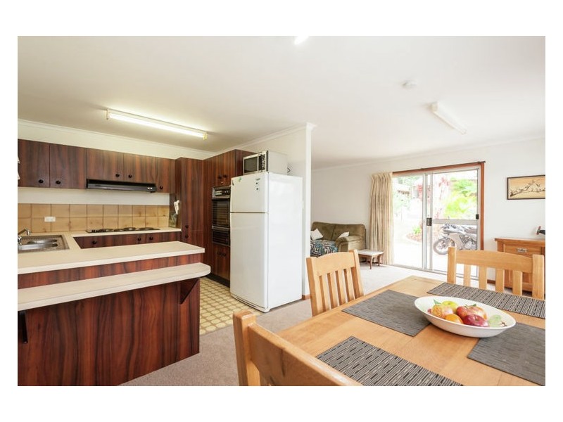25 Cunningham Crescent, Nambour QLD 4560