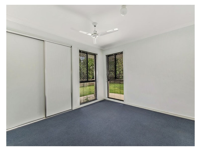 11 McKinnon Drive, Burnside QLD 4560