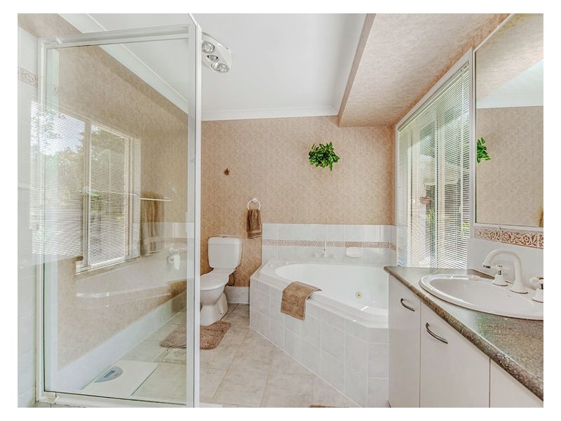 6 Harvey Court, Nambour QLD 4560