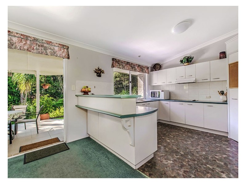 6 Harvey Court, Nambour QLD 4560