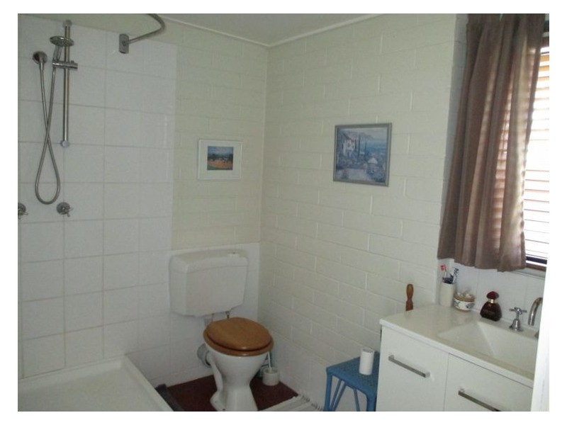 1 William Street, Biggenden QLD 4621