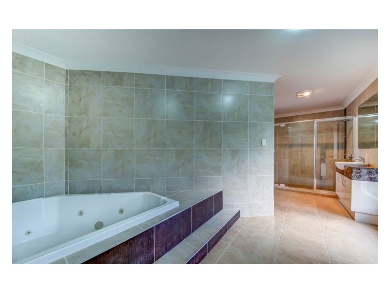 832 Nambour-Mapleton Road, Mapleton QLD 4560