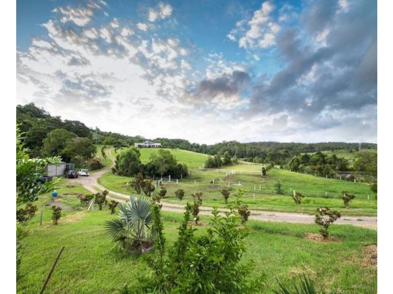 832 Nambour-Mapleton Road, Mapleton QLD 4560