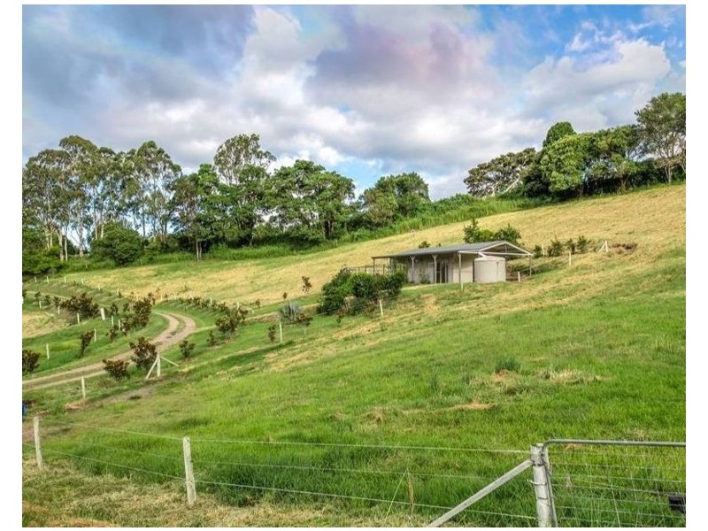 832 Nambour-Mapleton Road, Mapleton QLD 4560