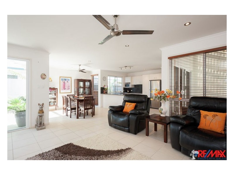 6 Magnetic Street, Parrearra QLD 4575