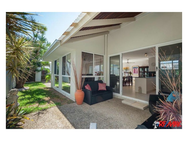 6 Magnetic Street, Parrearra QLD 4575