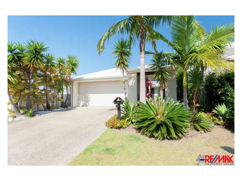 6 Magnetic Street, Parrearra QLD 4575