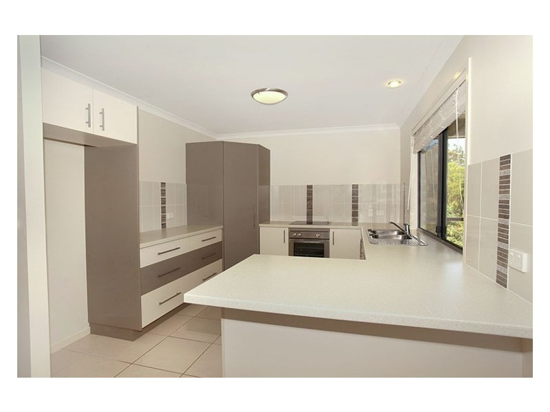 18 Killarney Crescent, Nambour QLD 4560