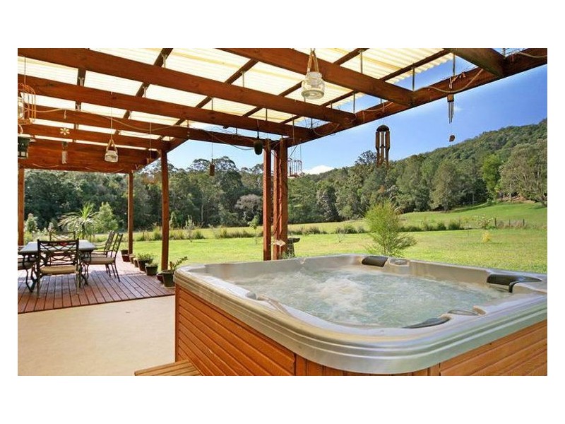 67 Mountain View Road, Yandina QLD 4561