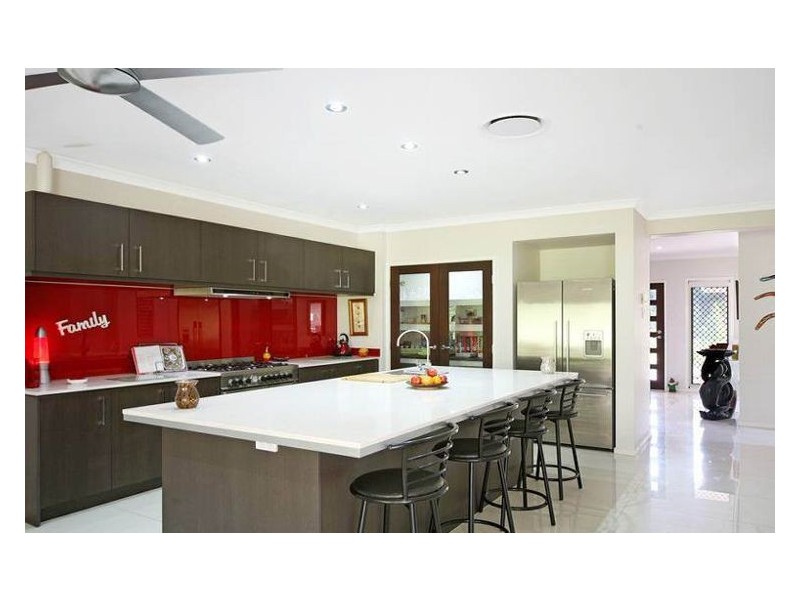 67 Mountain View Road, Yandina QLD 4561
