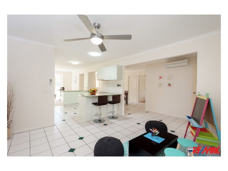 10 Crestmont Drive, Buderim QLD 4556