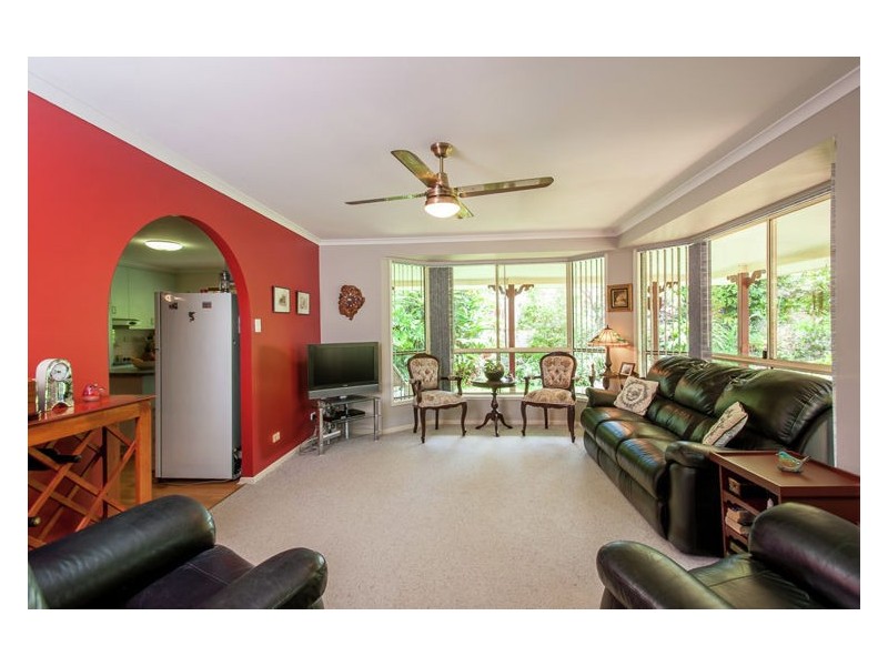 12 Rainbow Park Drive, Mapleton QLD 4560