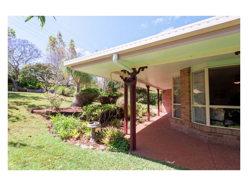 12 Rainbow Park Drive, Mapleton QLD 4560