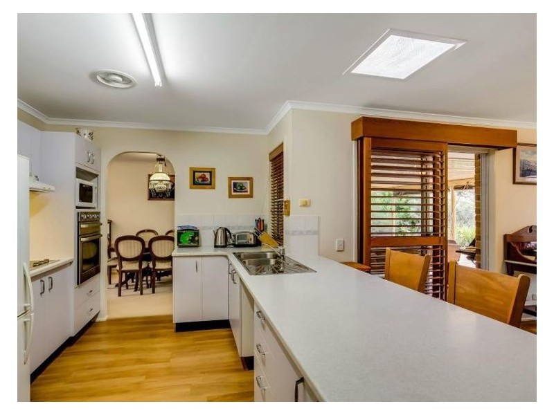 14 Rainbow Park Drive, Mapleton QLD 4560