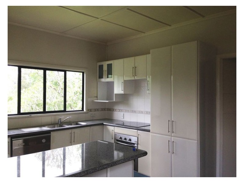 19 Blackall Terrace, Nambour QLD 4560