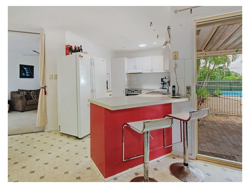1 Mountain Breeze Court, Coes Creek QLD 4560