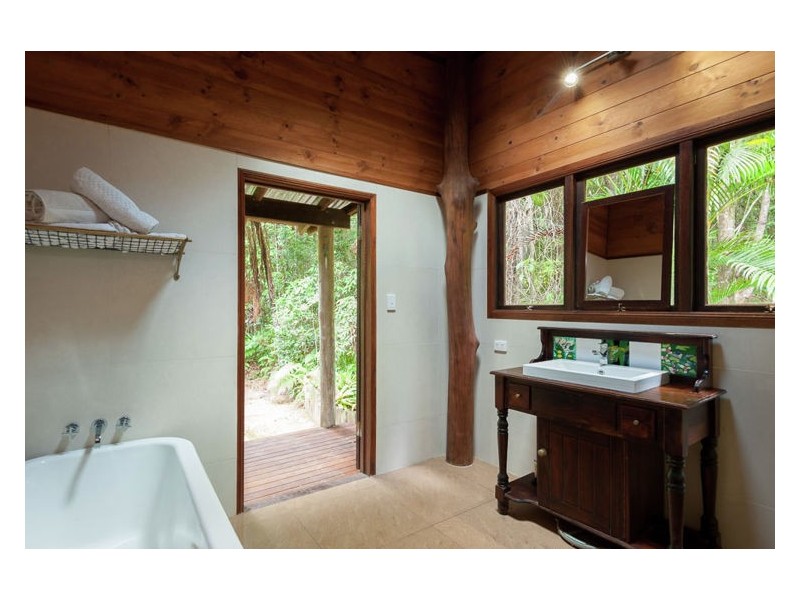59 Shrapnel Road, Cooloolabin QLD 4560