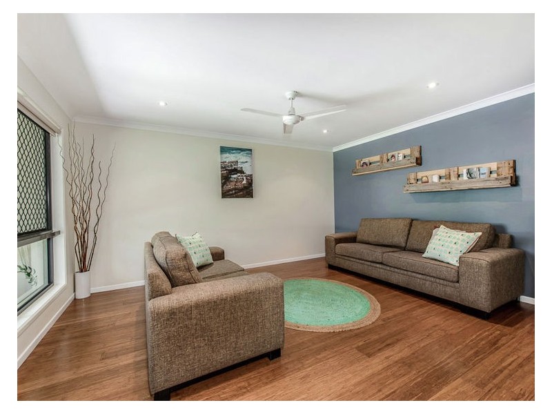 18 Bunya Pine Place, Woombye QLD 4559