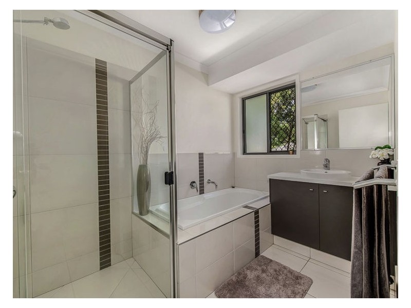 18 Bunya Pine Place, Woombye QLD 4559