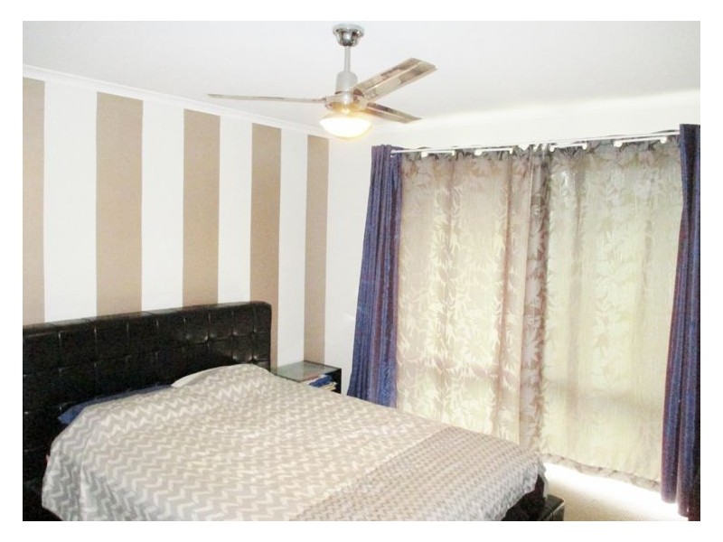 82 Gympie View Drive, Southside QLD 4570