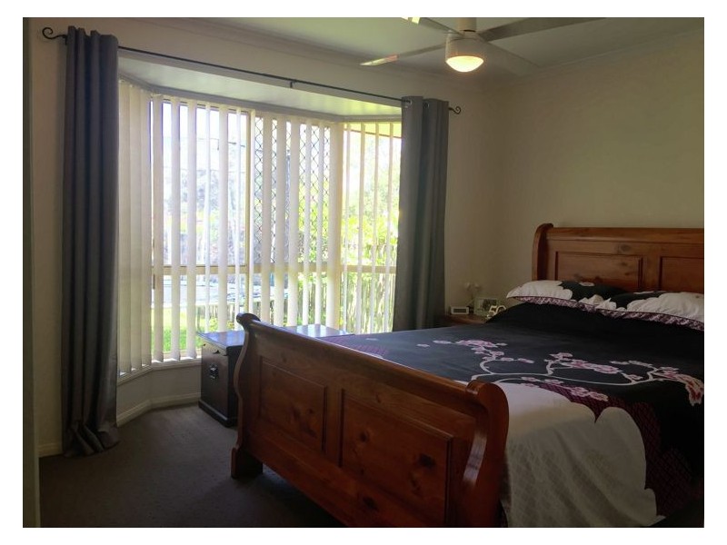 1 Fernlea Street, Burnside QLD 4560