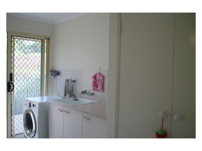 1 Fernlea Street, Burnside QLD 4560