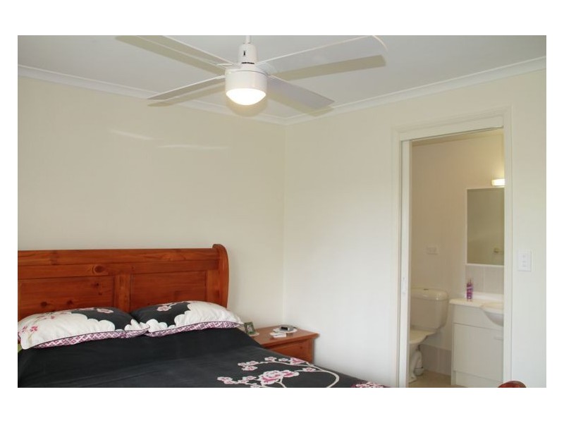 1 Fernlea Street, Burnside QLD 4560