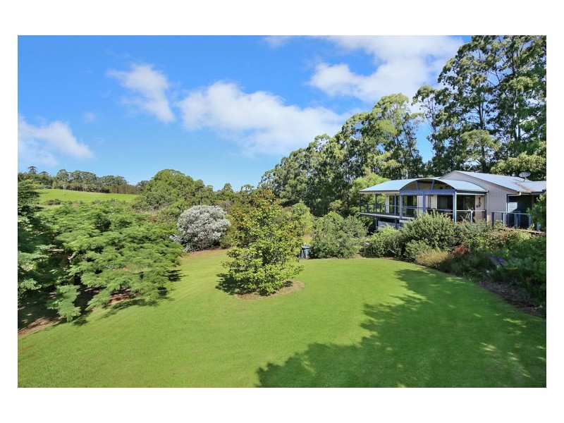 27 Akala Street, Flaxton QLD 4560