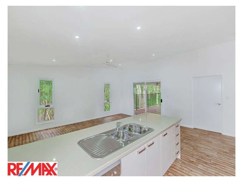 13 Linsay Circuit, Nambour QLD 4560