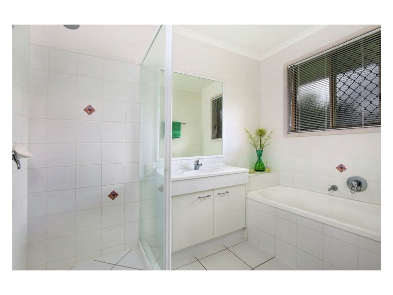 12 Killarney Crescent, Nambour QLD 4560