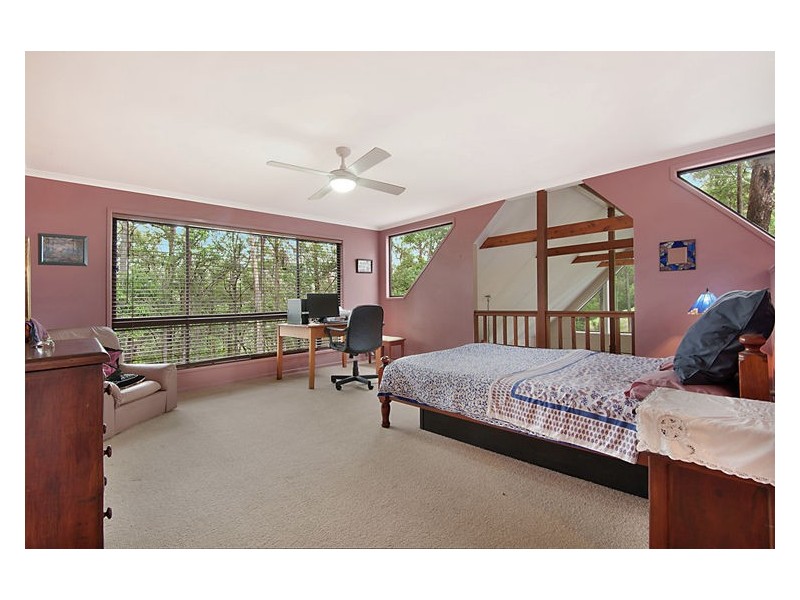 98 Towen Mountain Road, Towen Mountain QLD 4560