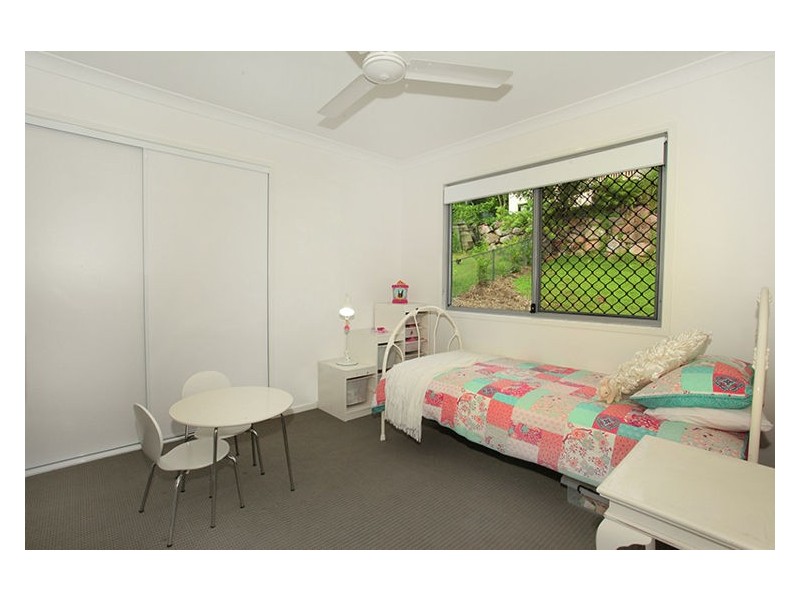 8 Tramline Rise, Burnside QLD 4560