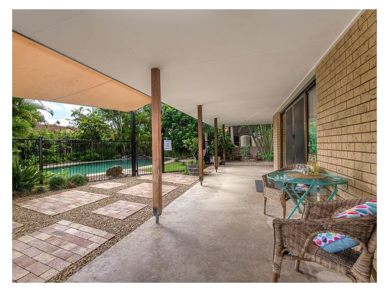 2 Casuarina Court, Nambour QLD 4560