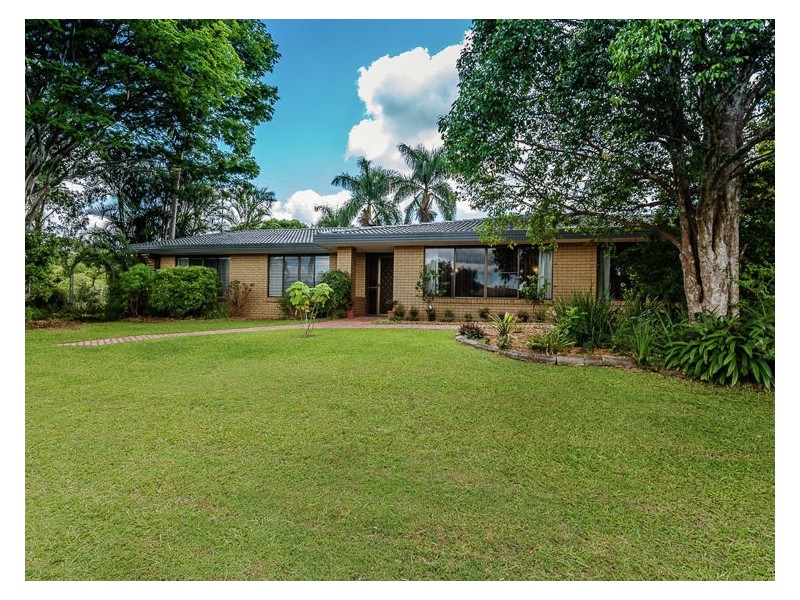 2 Casuarina Court, Nambour QLD 4560