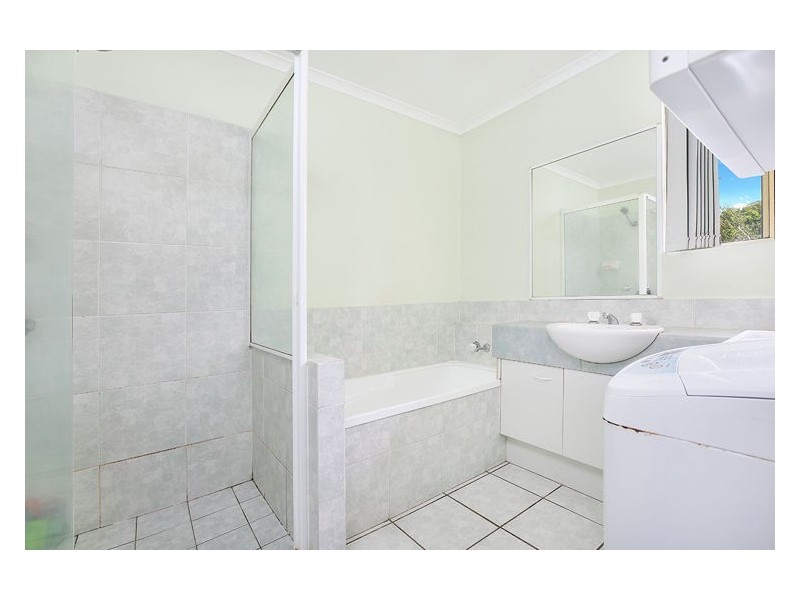 4/4 Low Street, Yandina QLD 4561