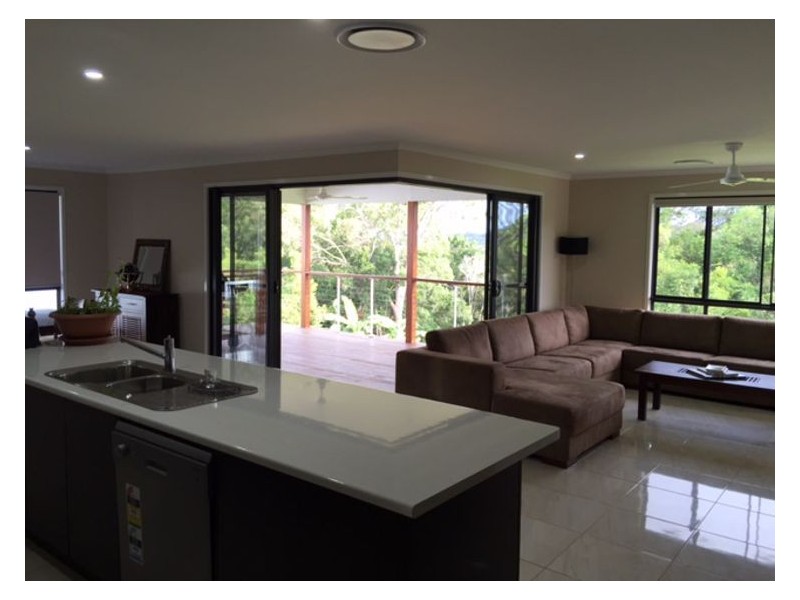 20 James Whalley Drive, Burnside QLD 4560
