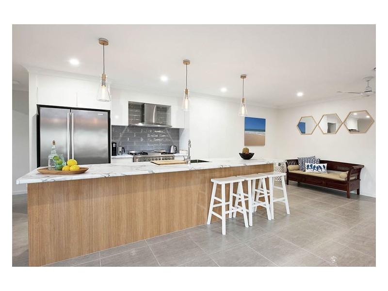 8 Tramline Rise, Burnside QLD 4560